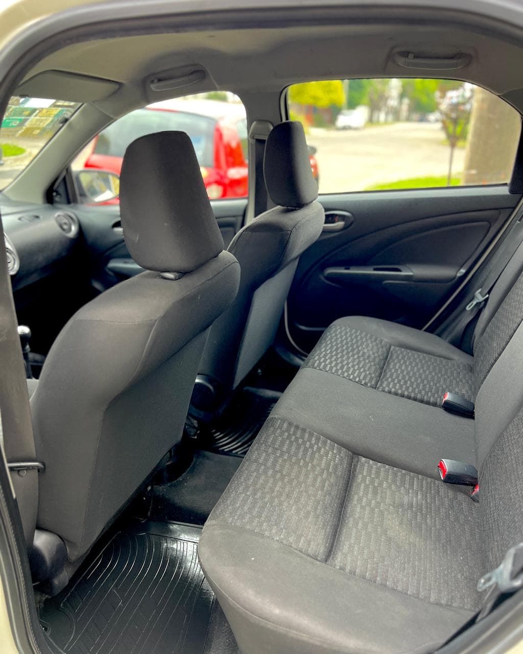 Toyota Etios XS 1.5 - foto 5