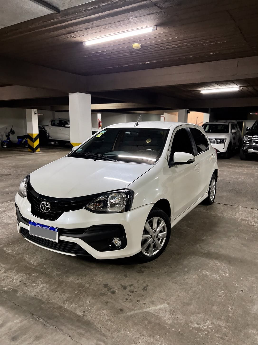 Toyota Etios XLS 1.5 AT - foto 1