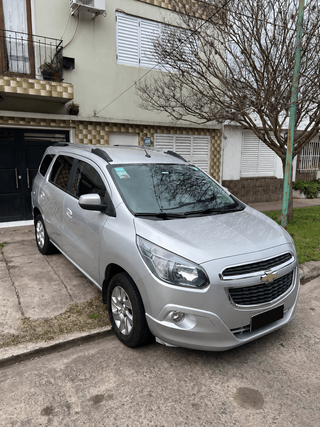 Chevrolet Spin LTZ 1.8 7 Asientos - foto 1