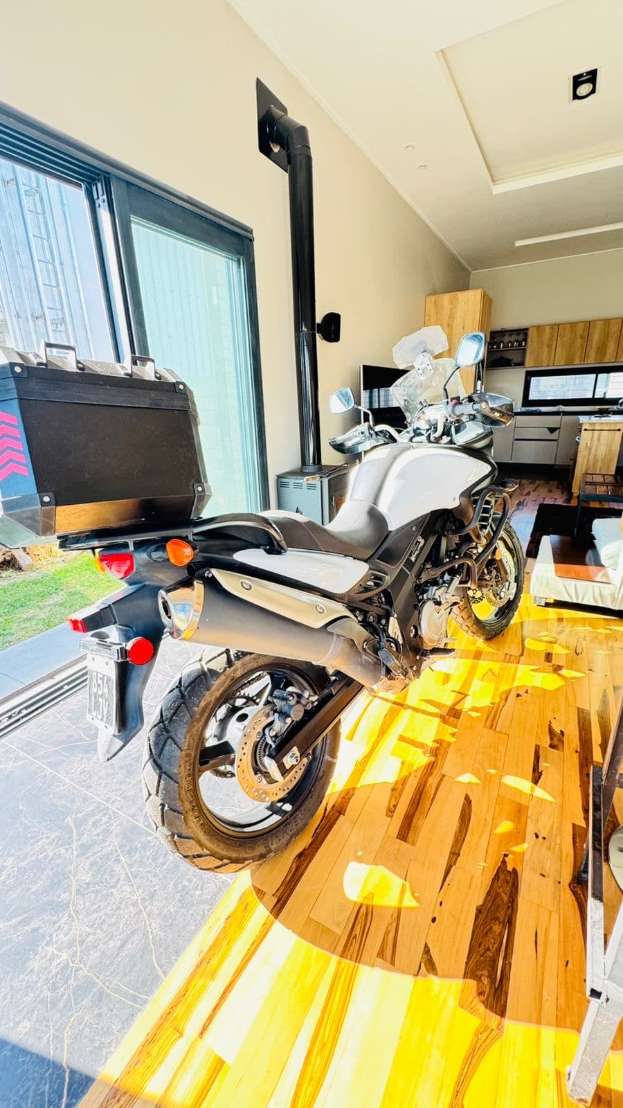 Suzuki V-Strom 650 ABS - foto 3