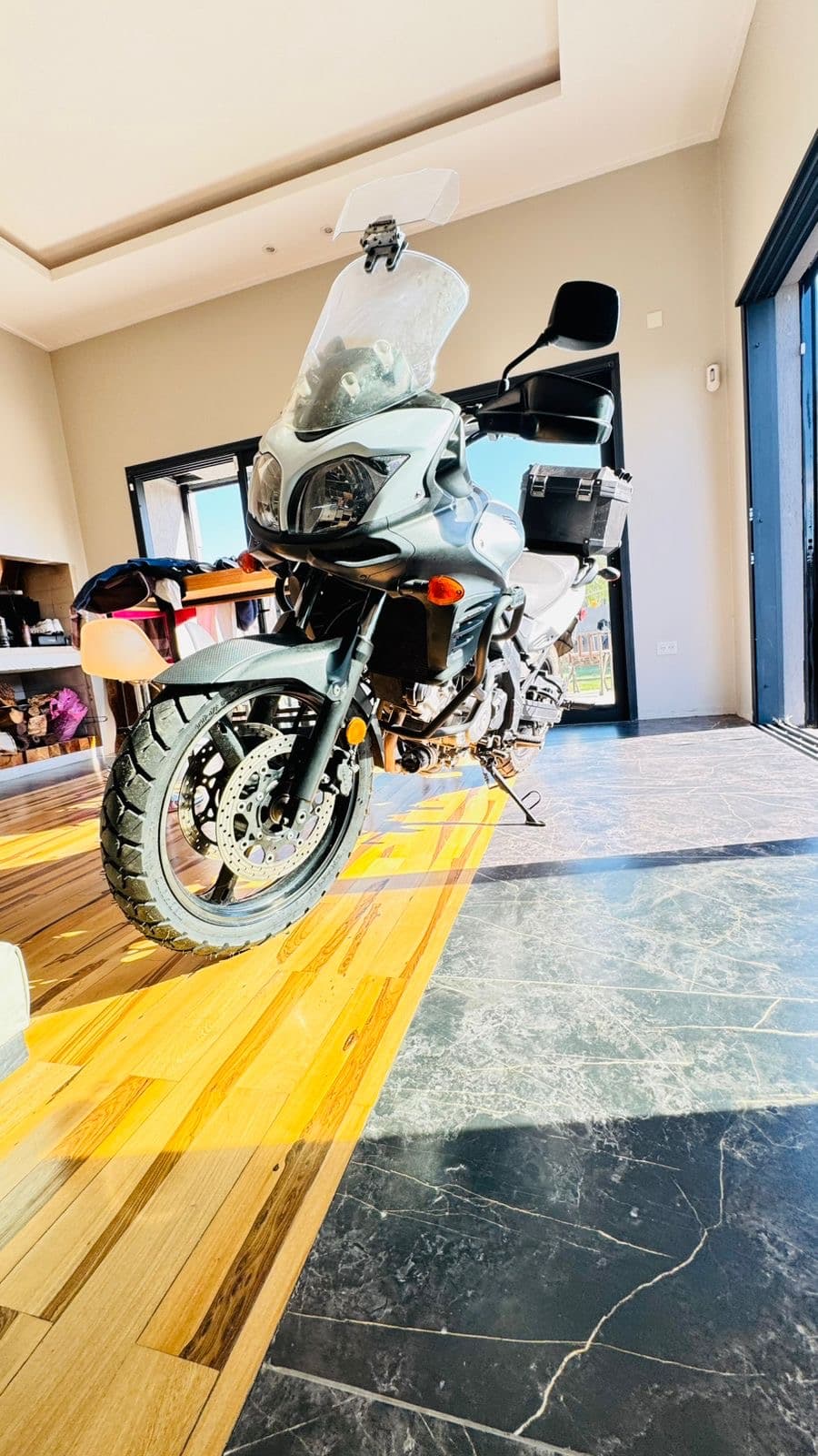 Suzuki V-Strom 650 ABS - foto 4